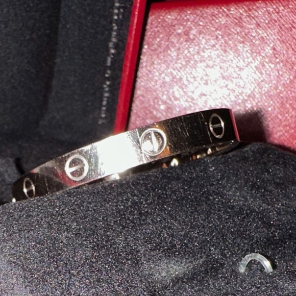 100% Authentic Cartier 18K White Gold Bracelet Size: 16 Classic Model - Picture 4 of 11